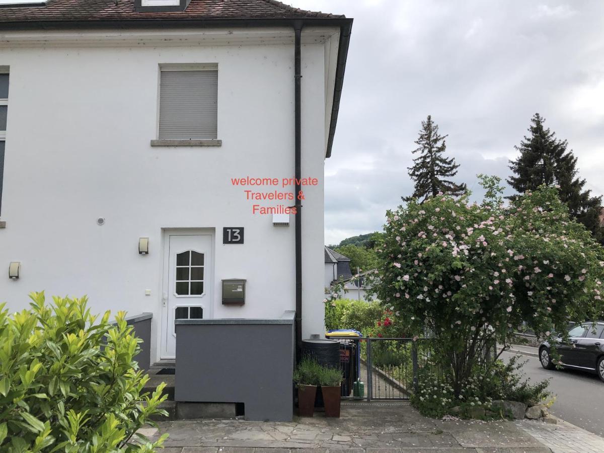 Altstadt Naehe 7 Min Fussweg Ueber Alte Maibruecke Zu Pension Mit Balkon & Garten, Ideal For Long Stay, Relocation Ochsenfurt Exteriör bild
