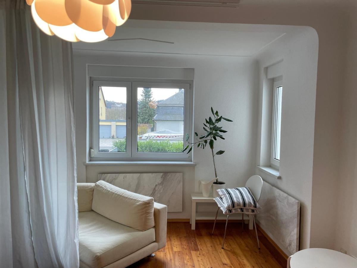 Altstadt Naehe 7 Min Fussweg Ueber Alte Maibruecke Zu Pension Mit Balkon & Garten, Ideal For Long Stay, Relocation Ochsenfurt Exteriör bild