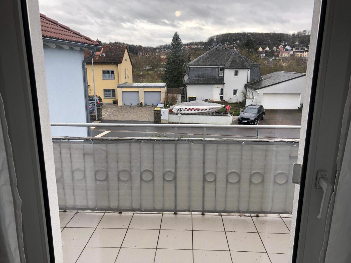 Altstadt Naehe 7 Min Fussweg Ueber Alte Maibruecke Zu Pension Mit Balkon & Garten, Ideal For Long Stay, Relocation Ochsenfurt Exteriör bild