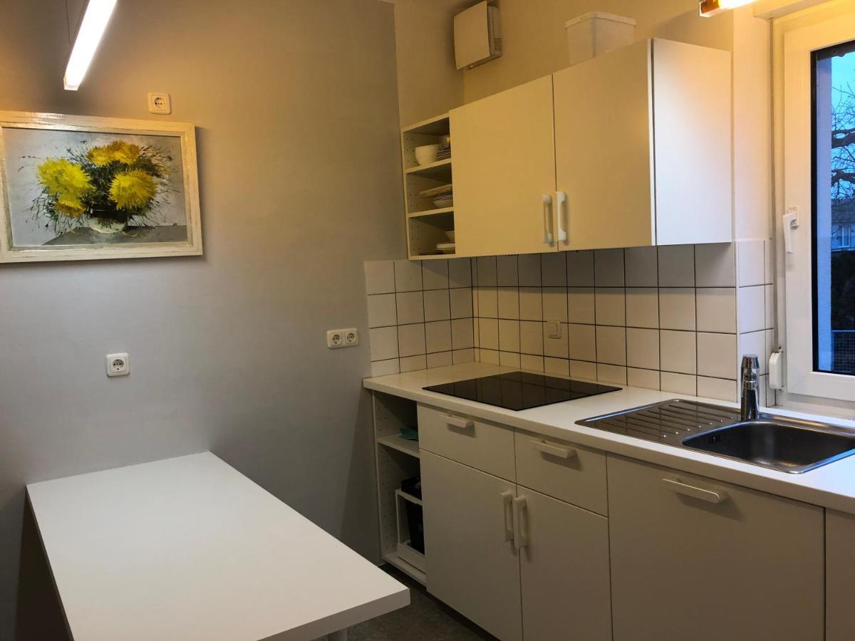 Altstadt Naehe 7 Min Fussweg Ueber Alte Maibruecke Zu Pension Mit Balkon & Garten, Ideal For Long Stay, Relocation Ochsenfurt Exteriör bild